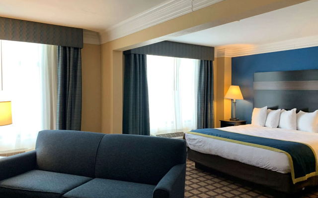 photo 4 of Comfort Inn Saint Paul East