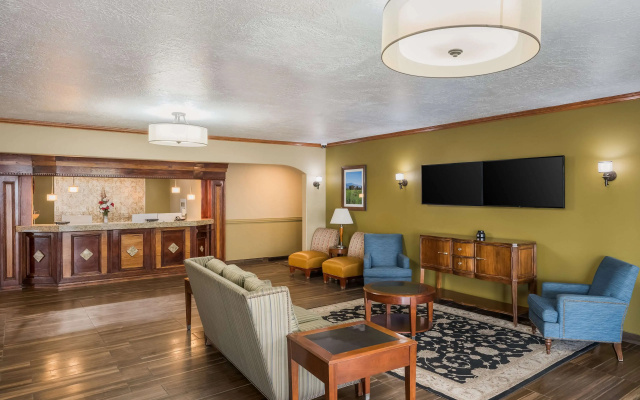 photo 2 of Best Western Richfield Inn