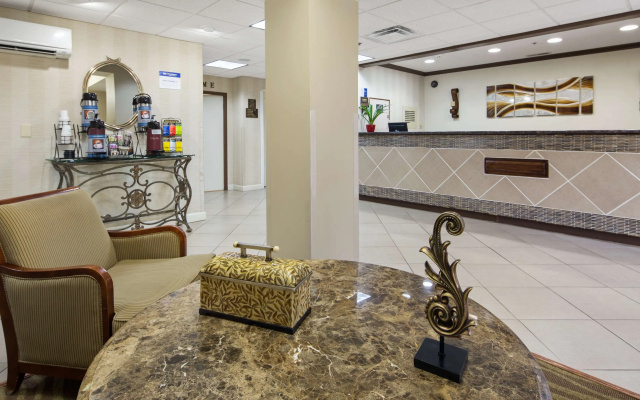 photo 2 of Best Western River City Hotel