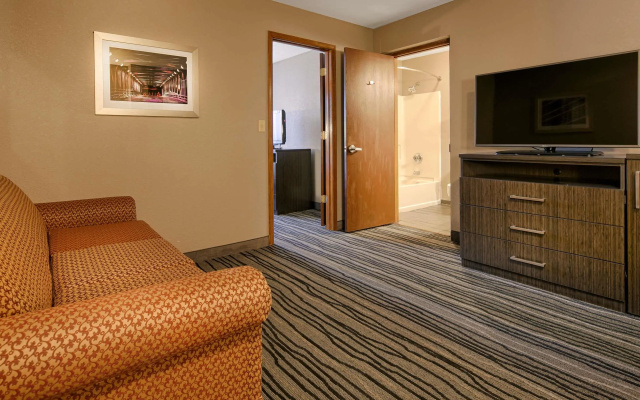 photo 5 of Best Western Riverside Inn
