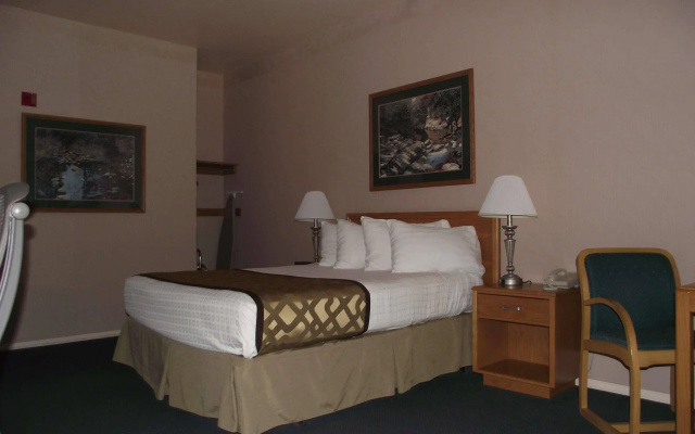 photo 4 of RiverTree Inn & Suites