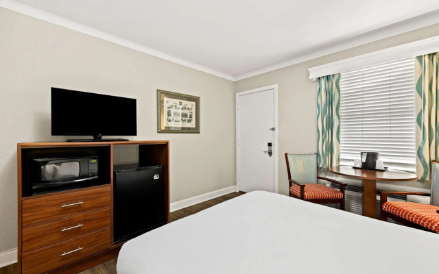 photo 5 of Best Western Route 66 Rail Haven