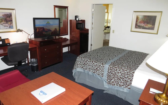 photo 4 of Best Western Sandman Hotel
