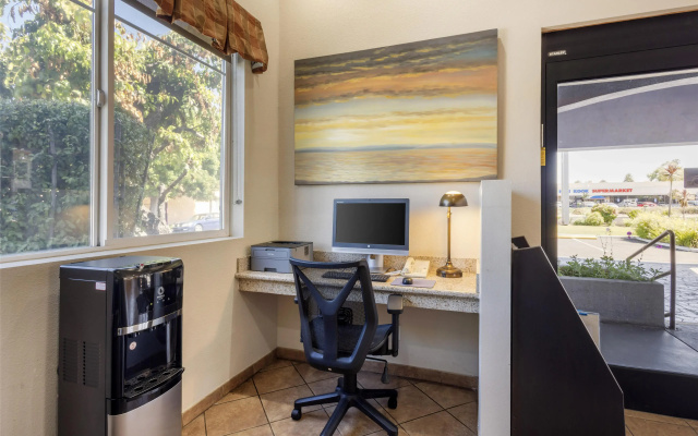 photo 5 of Best Western Inn Santa Clara