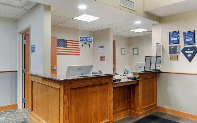 photo 2 of Best Western Seminole Inn & Suites