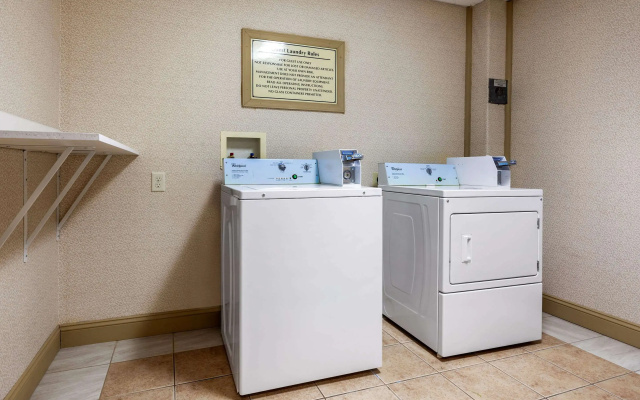 photo 5 of Quality Inn Smyrna