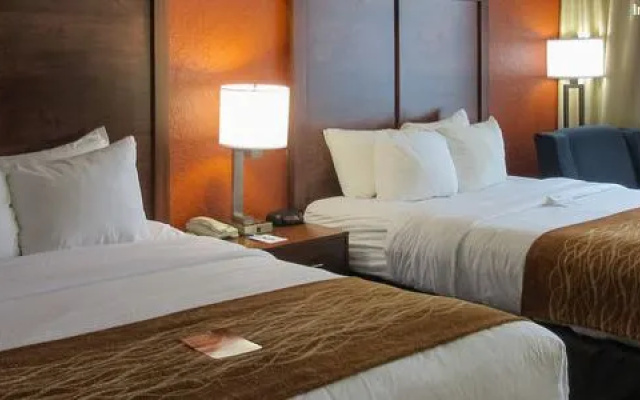 photo 2 of Best Western Starlite Village