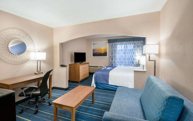 photo 3 of Days Inn by Wyndham Panama City