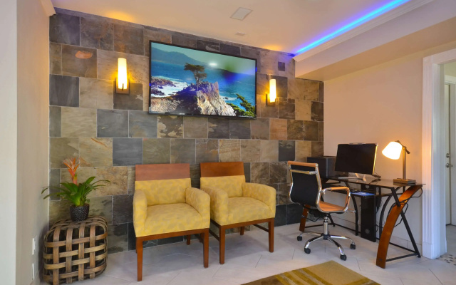 photo 3 of Best Western The Inn & Suites Pacific Grove