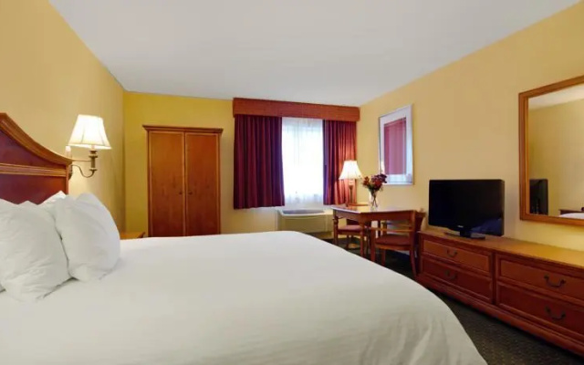 photo 4 of Best Western The Mainstay Inn