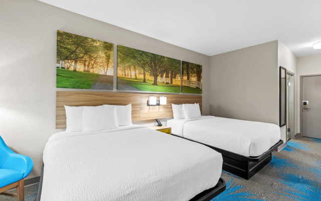 photo 5 of Days Inn & Suites by Wyndham Union City