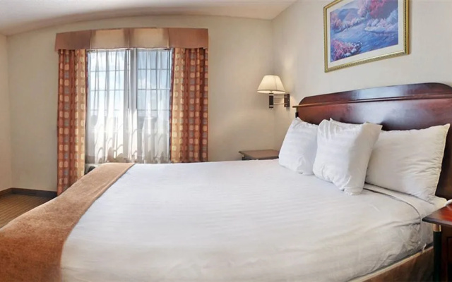 photo 3 of Best Western Union City Inn & Suites