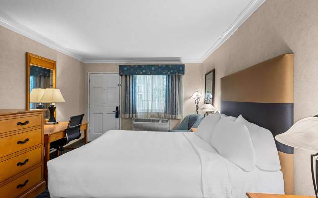 photo 4 of Best Western University Lodge