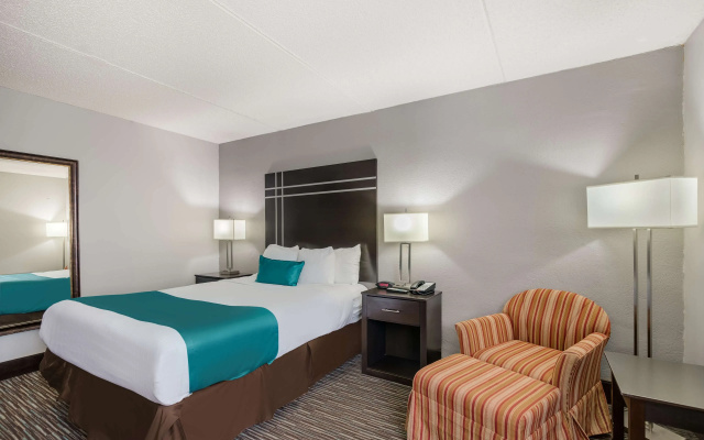 photo 4 of Best Western Waukesha Grand