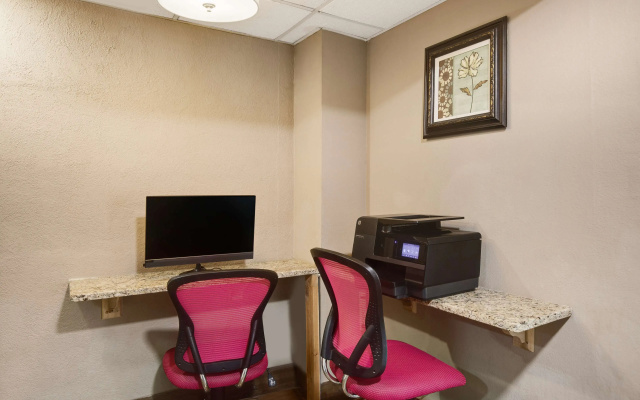 photo 5 of Best Western Waukesha Grand
