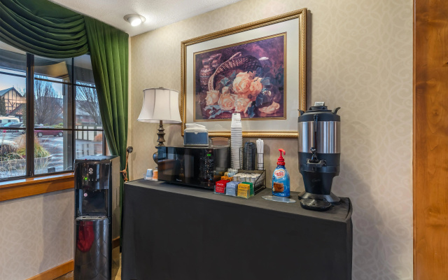 photo 3 of Best Western Windsor Inn