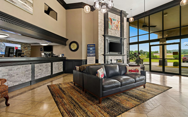 photo 2 of Best Western Windsor Suites