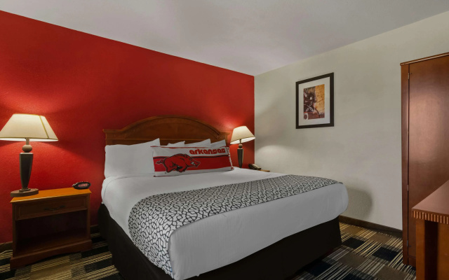 photo 3 of Best Western Windsor Suites
