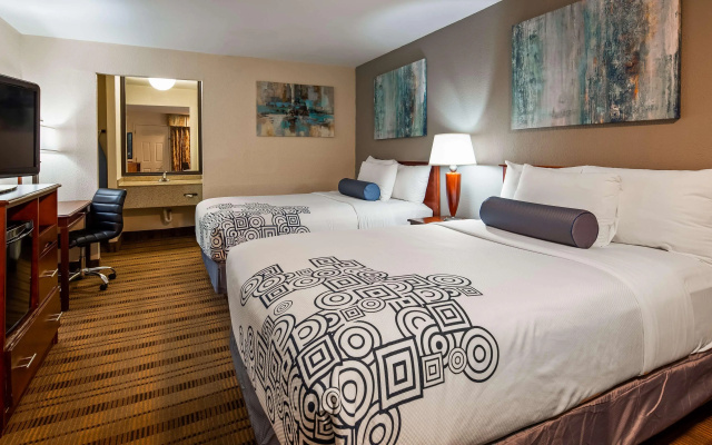 photo 3 of SureStay Plus by Best Western Woodbury Inn