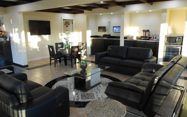photo 2 of Best Inn & Suites