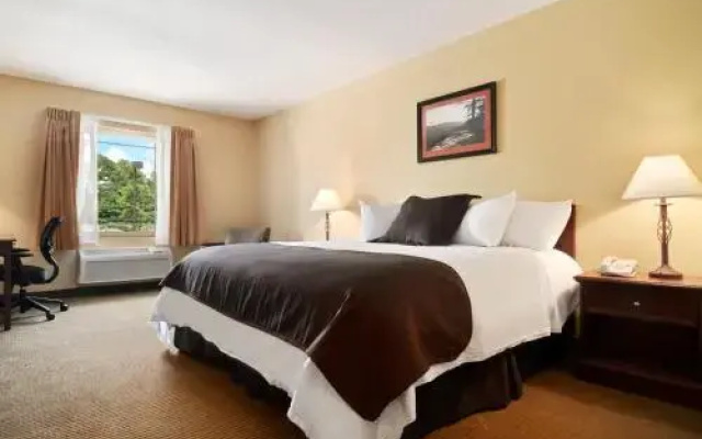 photo 3 of Bethel Inn & Suites
