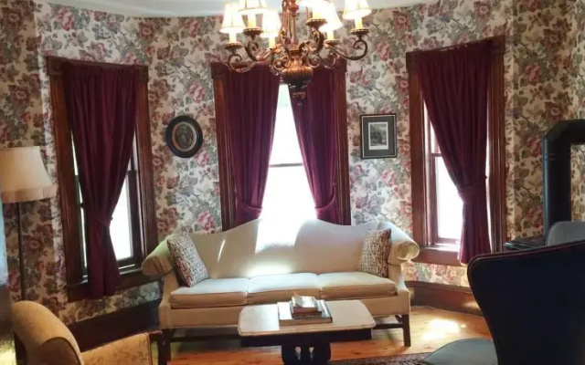 photo 3 of Betsy's Bed & Breakfast