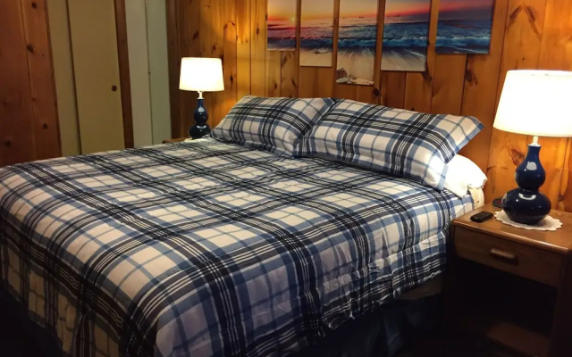 photo 3 of Betty Doon Hotel
