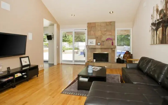 photo 4 of Beverly Hills Canyon Retreat