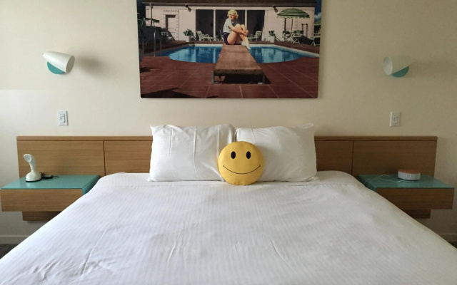 photo 5 of Beverly Laurel Hotel at West Hollywood