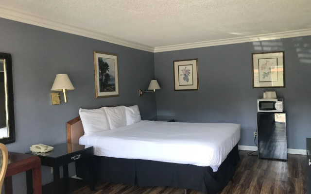 photo 5 of Big A Motel & Suites Near Disneyland Orange County