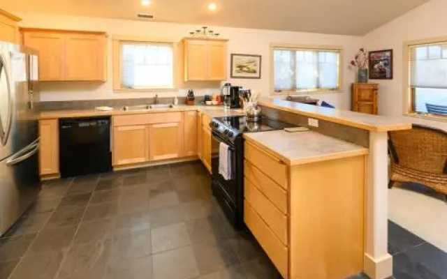 photo 2 of Big Mountain View Condo 2 Bedrooms 2 Bathrooms Condo