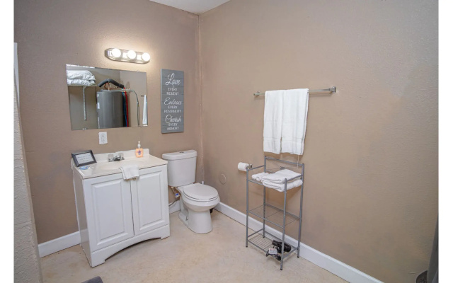 photo 4 of BIG Studio Near Downtown With All Amenities