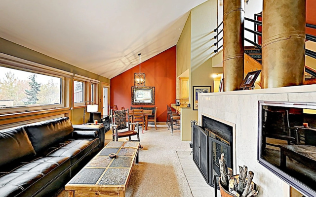 photo 2 of Bighorn #13E - 2 Br Condo