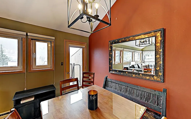 photo 4 of Bighorn #13E - 2 Br Condo