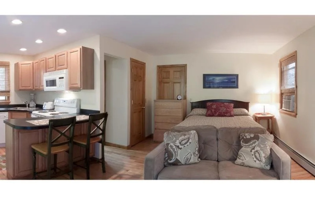 photo 2 of The Birches Motel