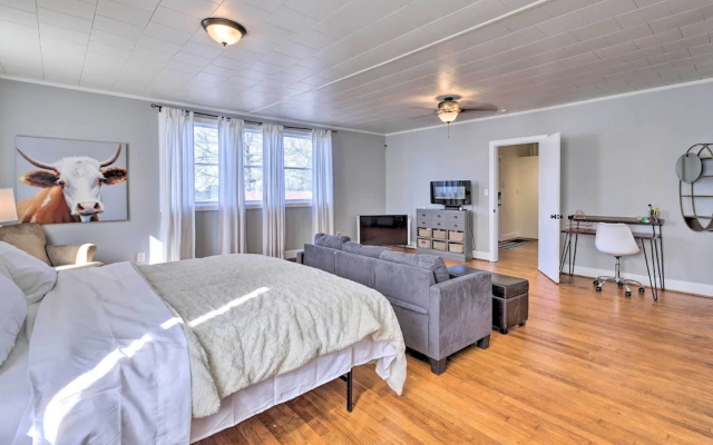 photo 4 of Birmingham Vacation Rental: 9 Miles to Downtown!