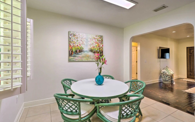 photo 4 of Biscayne Park Vacation Rental w/ Yard!