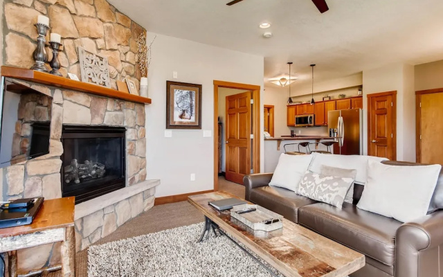 photo 5 of Black Canyon Inn Unit F1 Deluxe