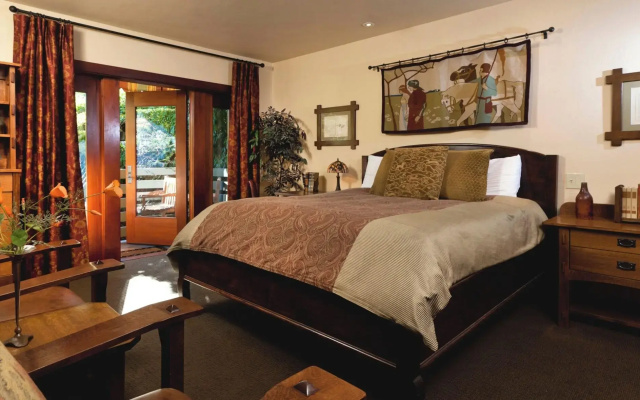 photo 4 of Blackbird Inn