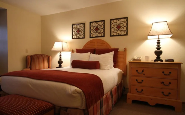 photo 5 of The Blackbird Lodge