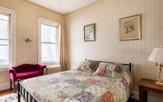 photo 3 of Cozy Cape Cod Bungalow