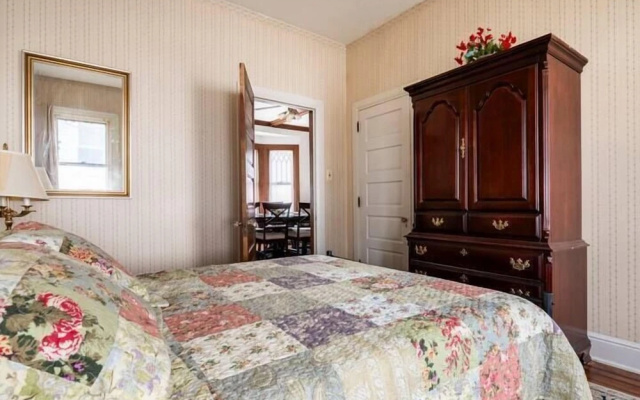 photo 4 of Cozy Cape Cod Bungalow