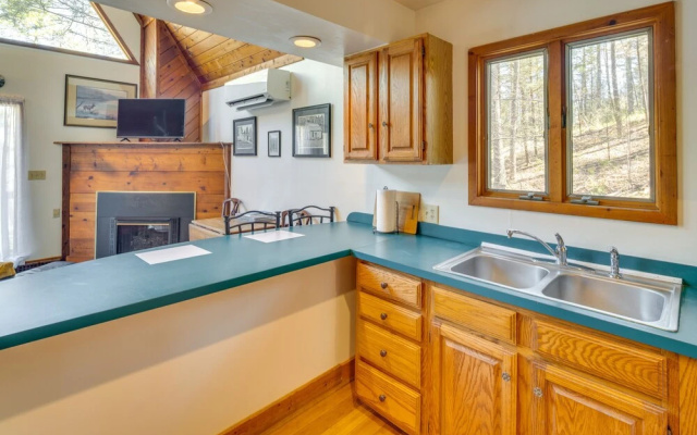 photo 5 of Blissful North Carolina Mountain Vacation Rental!