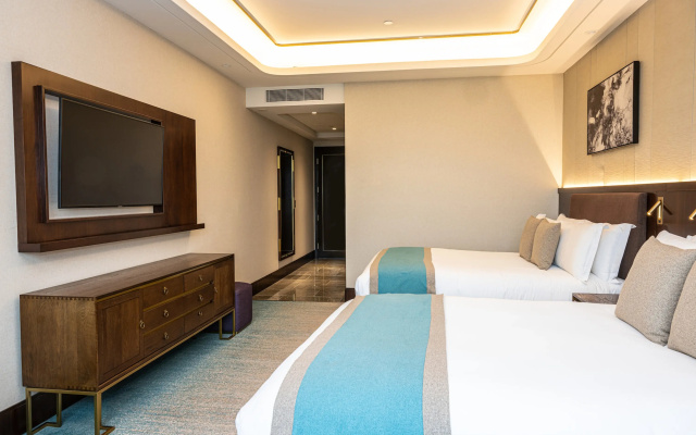 photo 3 of Blossom Hotel Houston, Curio Collection by Hilton