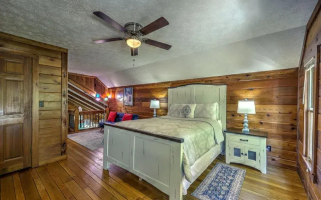 photo 4 of Blue Cabin in the Sky by Escape to Blue Ridge