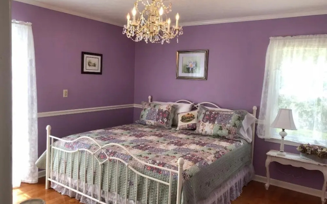 photo 4 of Blue Heaven Bed & Breakfast