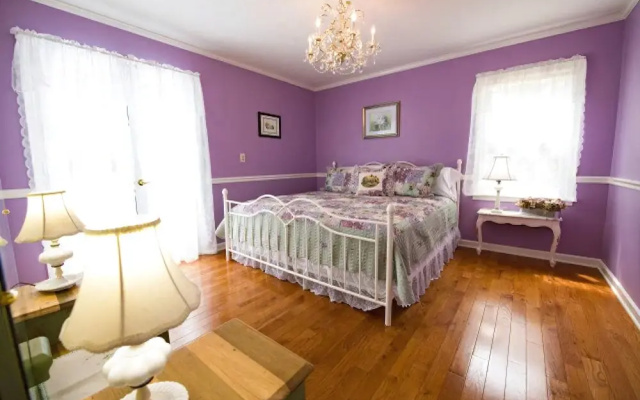 photo 5 of Blue Heaven Bed & Breakfast