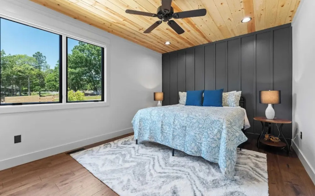 photo 2 of Blue Heron & Gray Fox by Avantstay 2 Lakefront Homes, Sleeps 44 Pool, Dock, Theater