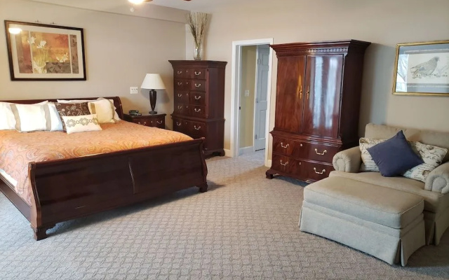 photo 2 of Blue Heron Inn - A Bed and Breakfast LLC