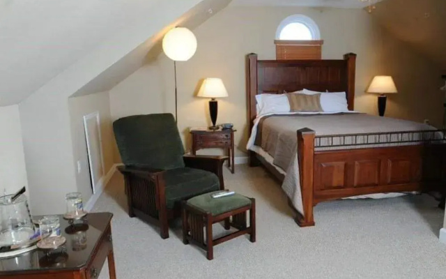 photo 4 of Blue Heron Inn - A Bed and Breakfast LLC